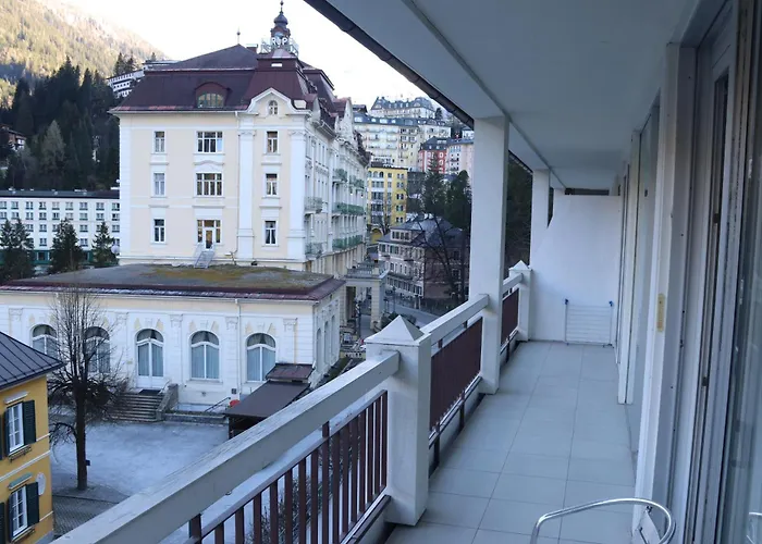 Haus Lothringen, 8 公寓